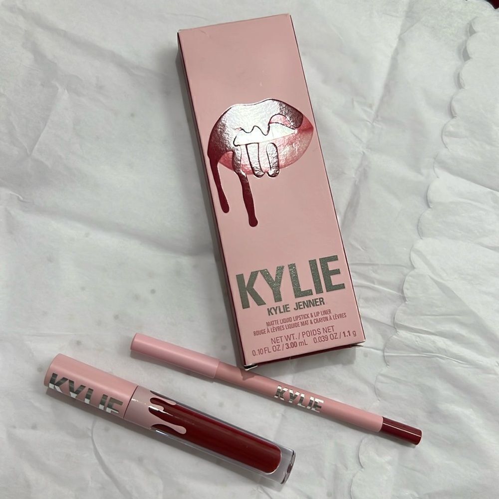 Kylie Jenner Matte Liquidd Lipstick and Lip Liner in Bite Me NWT in box